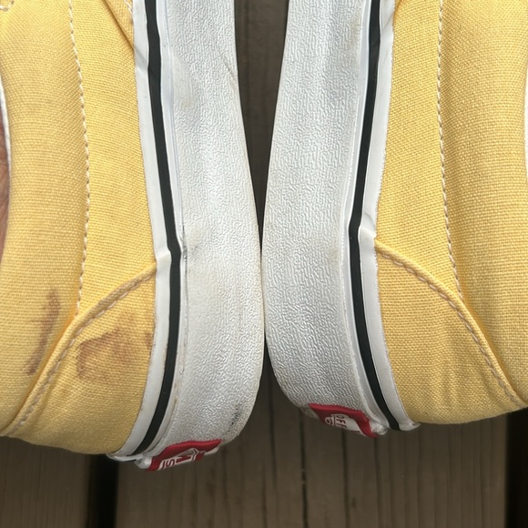 VANS Classic Slip-On Pastel Mono Light Yellow Canvas Upper | Unisex Size W8 M6.5 - Picture 9 of 11